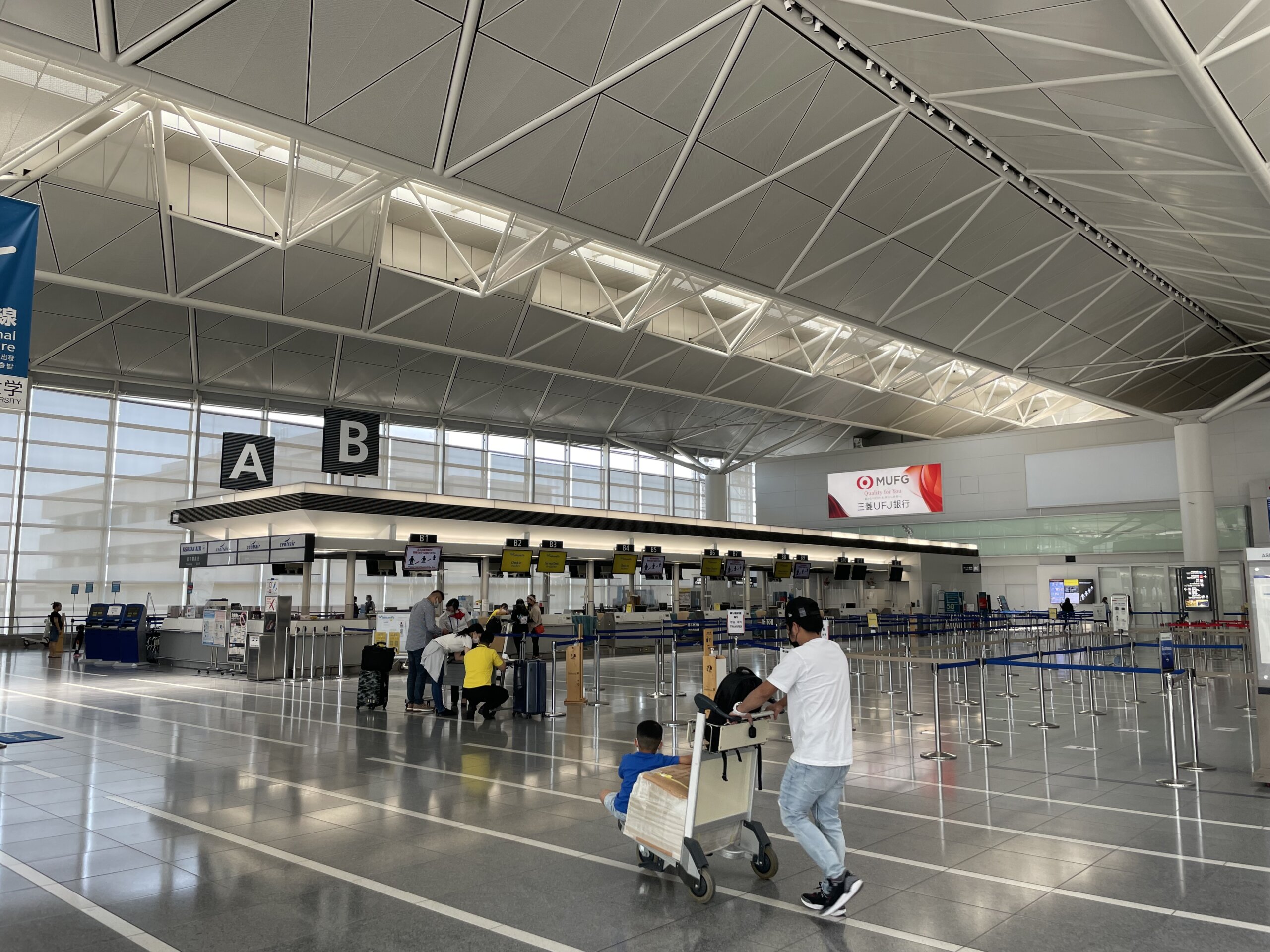 中部国際空港チェックインカウンター